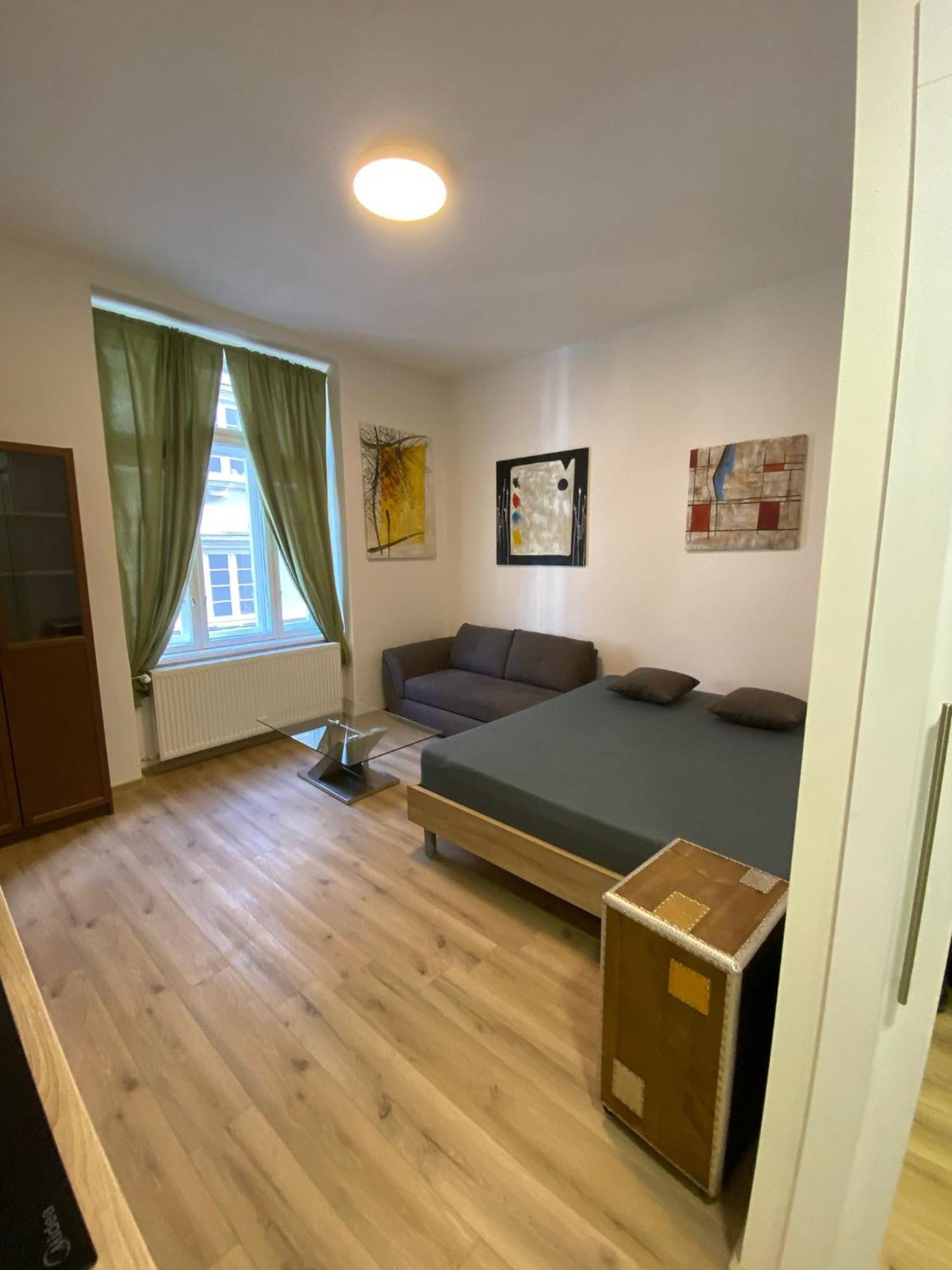 Garsoniera Ostrava City Centr, Na Hradbach 118 Екстер'єр фото