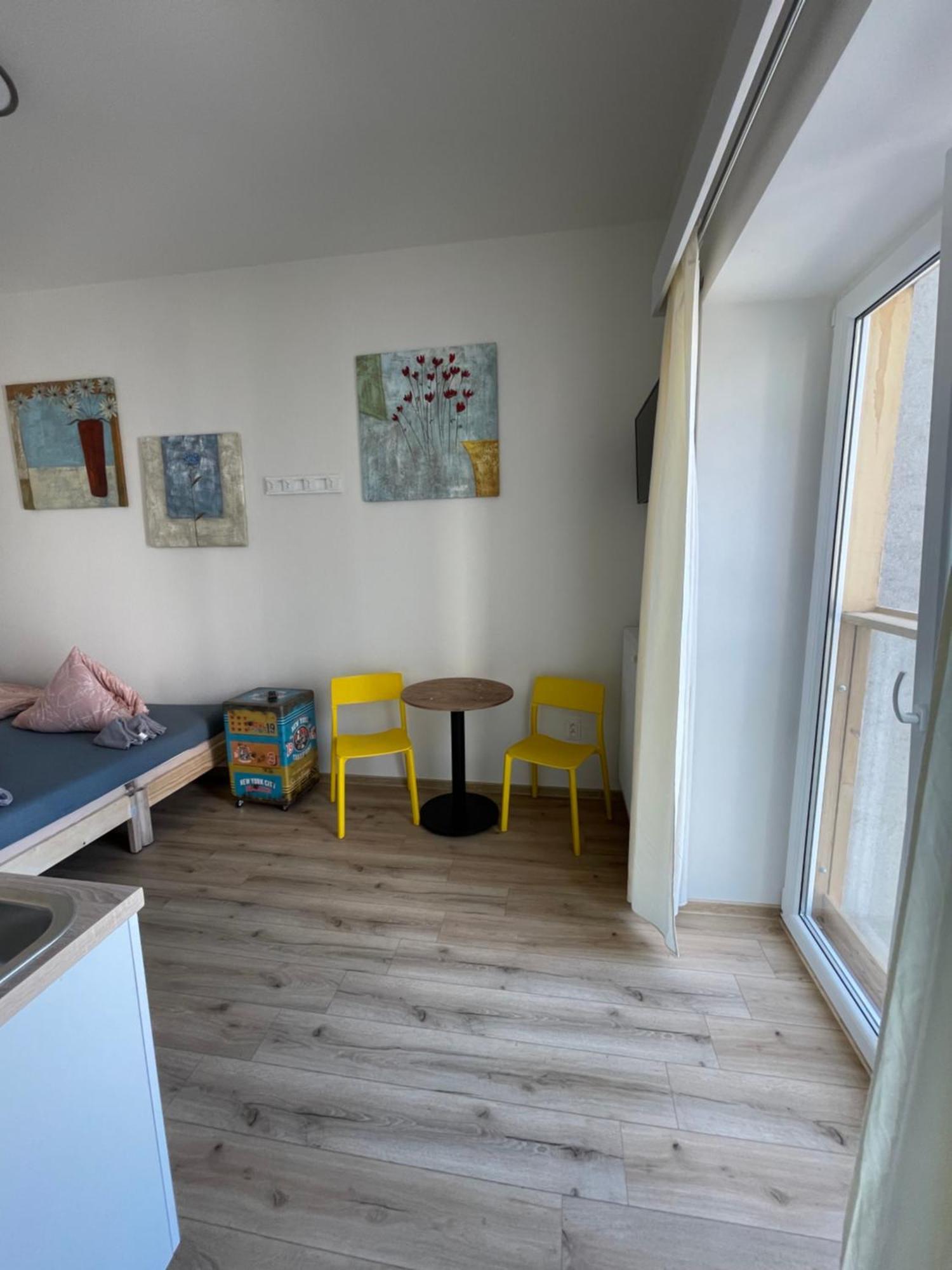 Garsoniera Ostrava City Centr, Na Hradbach 118 Екстер'єр фото
